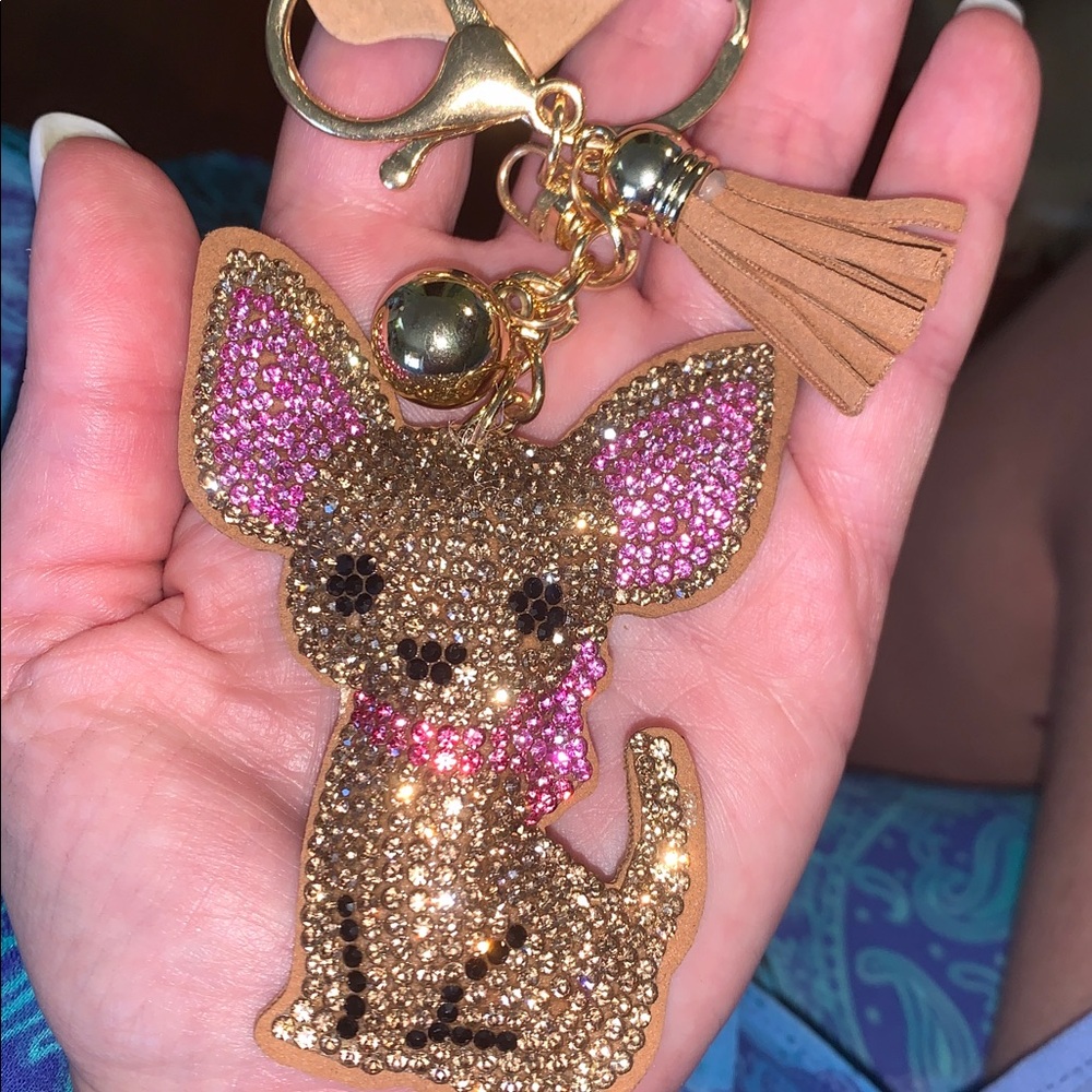 Crystal Chihuahua dog purse/bag charm keychain w/ tassel - Picture 4 of 7